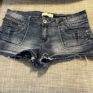 No Boundaries. NWOT. Jean Shorts